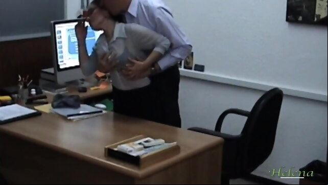 Foxyrosi Secretaria xxx blowjob video